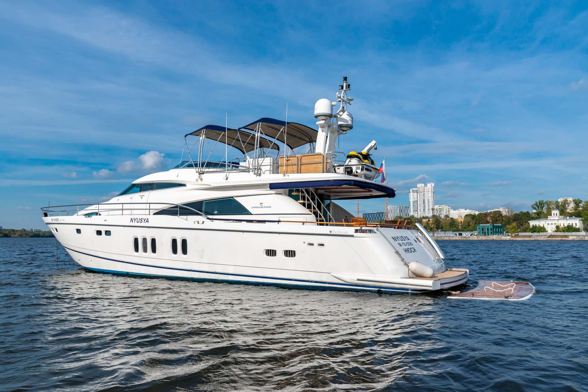 Fairline Squadron 78 (от 4 часов)